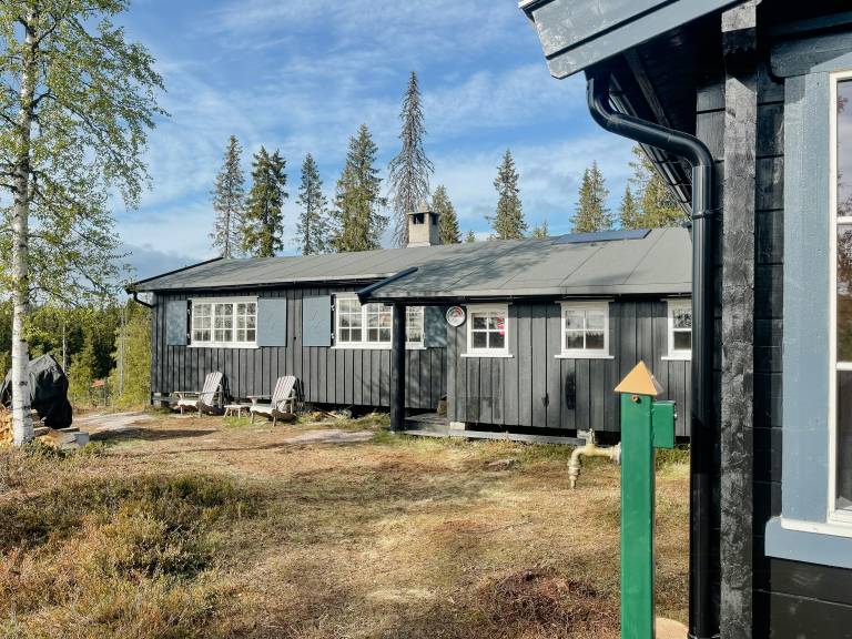 Modern and traditional cabin on Krokskogen — photo 2