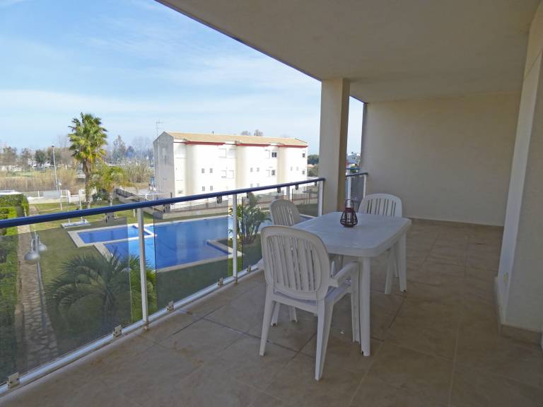 Rental apartment with garden, pool & patio — photo 4