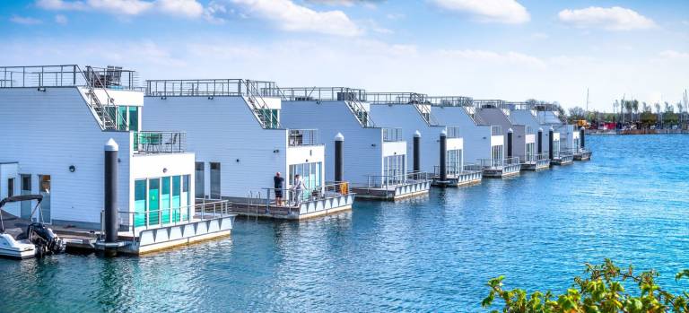 Hausboot Schleikubus mit Sauna & Meerblick in Olpenitz. Hunde erlaubt in Flensburg