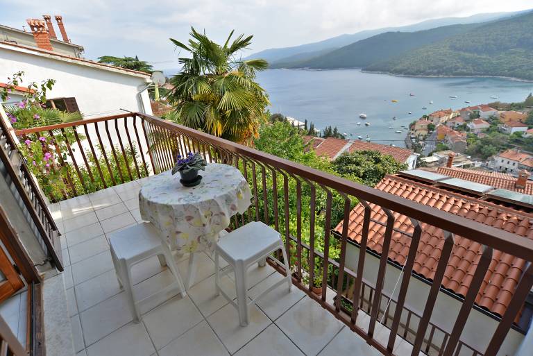 Rental apartment with terrace & barbecue | Sea view — photo 5