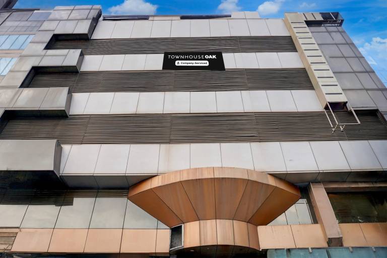 Townhouse Oak JM Road Formerly Krishna presidency