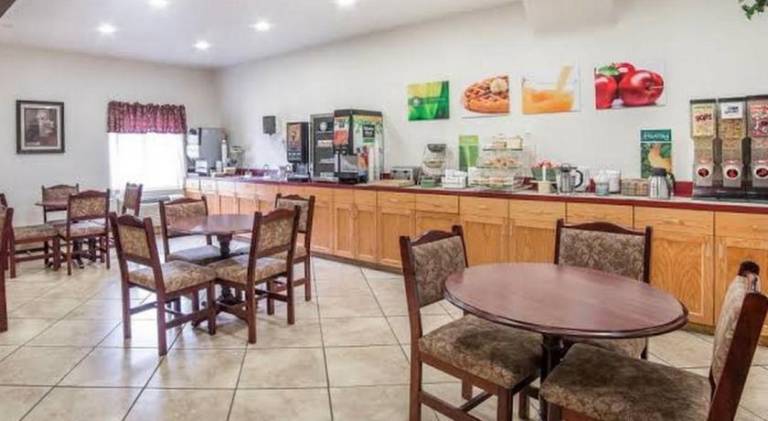 Helena Inn - Airport — photo 3