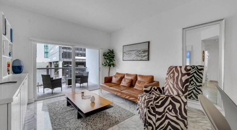 Apartment | Near Design District | Good for workation in Miami, FL