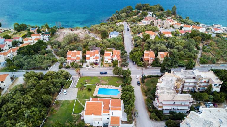 Βίλα Νέα Ηρακλείτσα