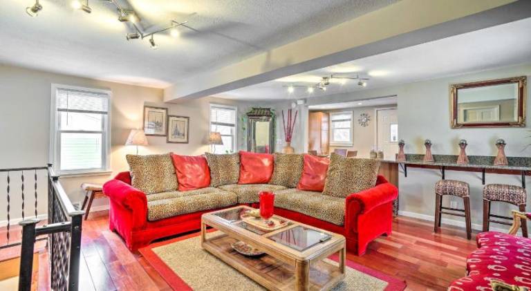 Vacation home | Beach nearby | Good for workation | Pets are welcome — photo 3