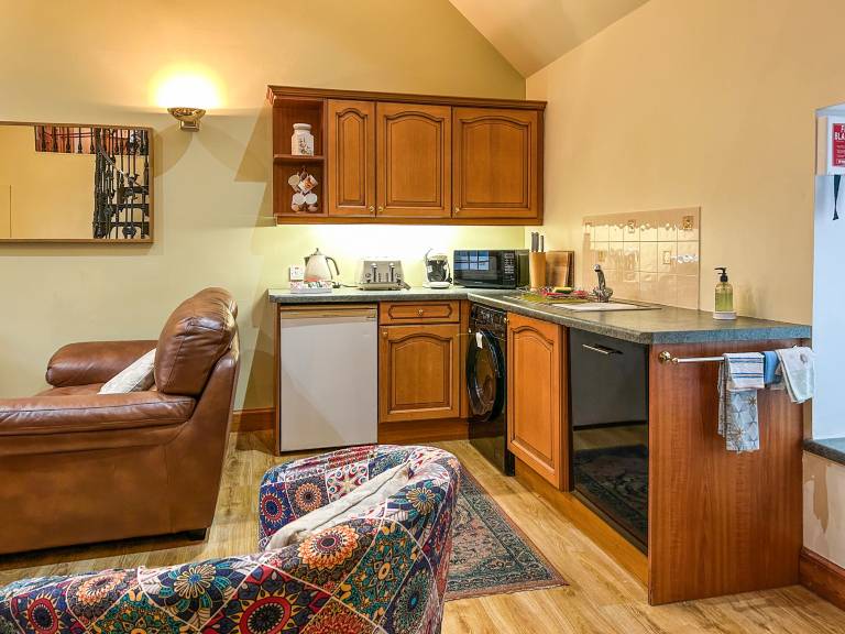 Cottage with grill — photo 3