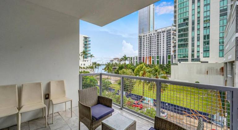 Apartment | Near Design District | Good for workation — photo 4