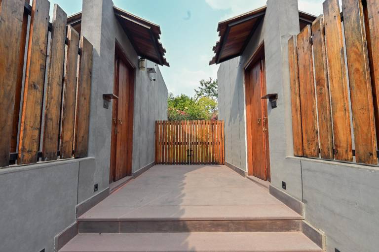 250 m&sup2; Villa