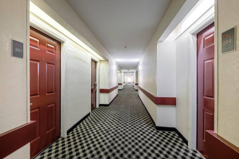 Red Roof Inn & Suites Mobile SW - I-10 — photo 5
