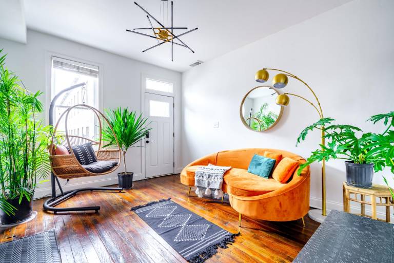 Urban Jungle- Parking Free – Prime Location - Pets in Columbus, OH