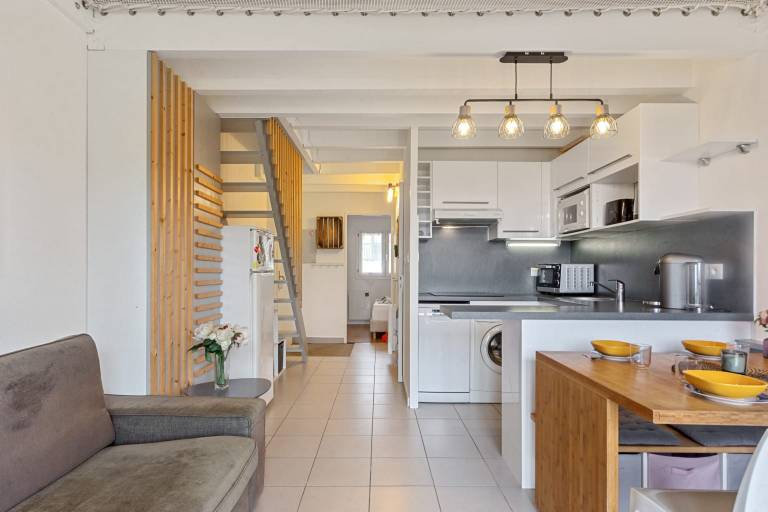 Apartment with pool | Suitable for remote work — photo 3