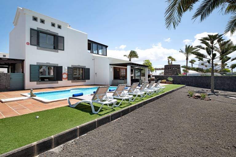 Vacation Home "Hipoclub Aguamarina 54" with Private Pool & Wi-Fi — photo 2