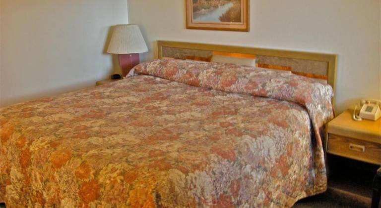Royal Motor Inn — photo 2