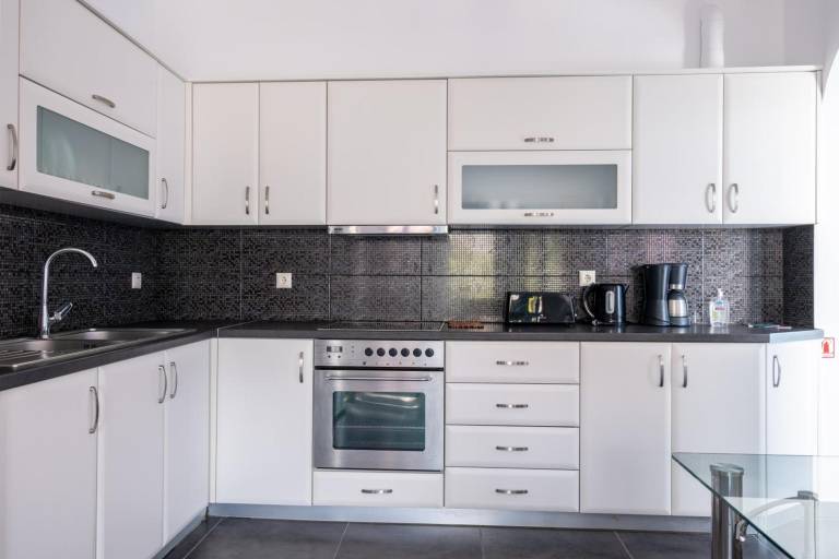 Holiday apartment with terrace | Mountain view — photo 5