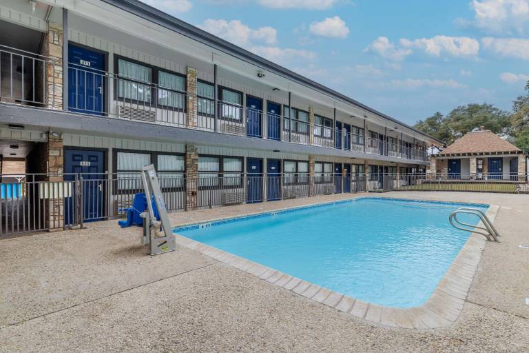 Motel 6 Boerne, TX in Boerne, TX