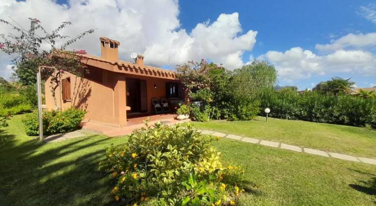 Villa | Close to the beach | Pets are welcome in Muravera