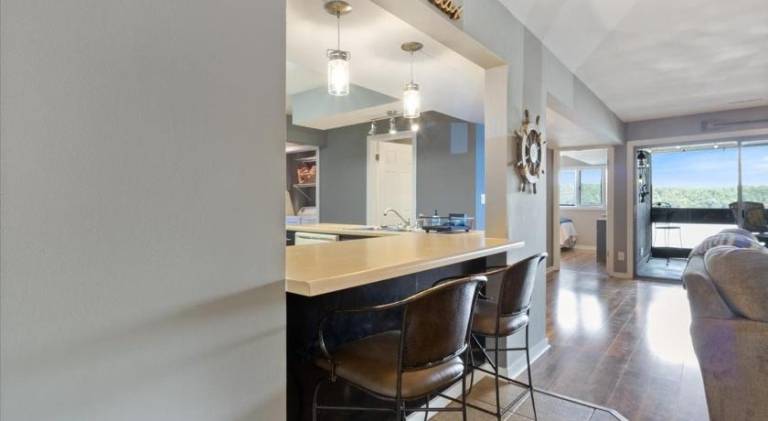Charming house with hot tub | Pets allowed — photo 4