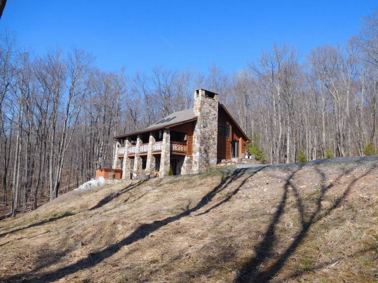 Chalet Davis