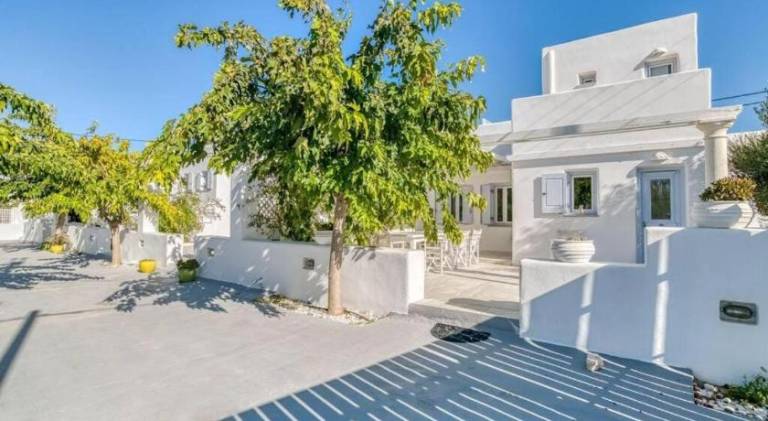 Villa Zeos - Cycladic house close to the beach — photo 5