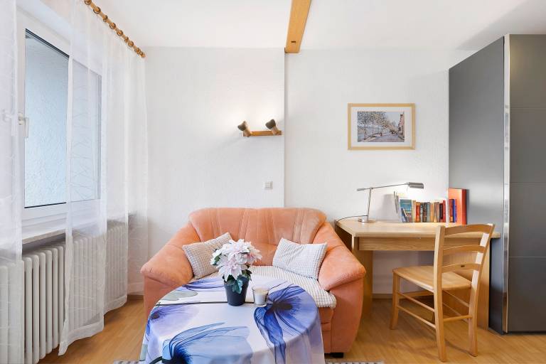 Beautiful apartment with garden, terrace & grill | Garden view | Suitable for remote work | Pets allowed — photo 2