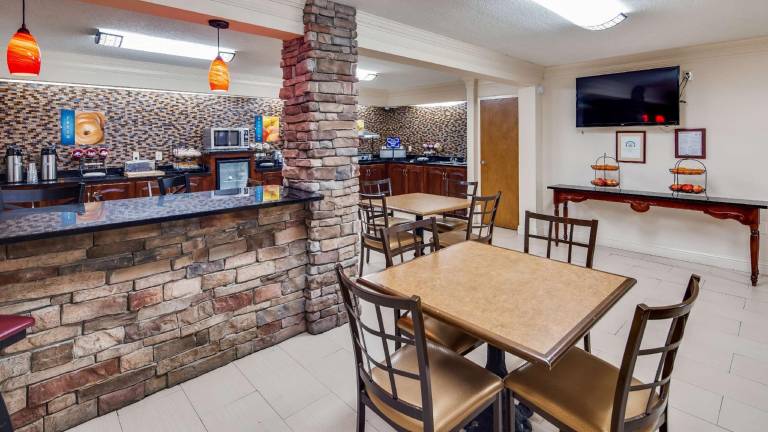 Best Western Inn & Suites of Macon — photo 5