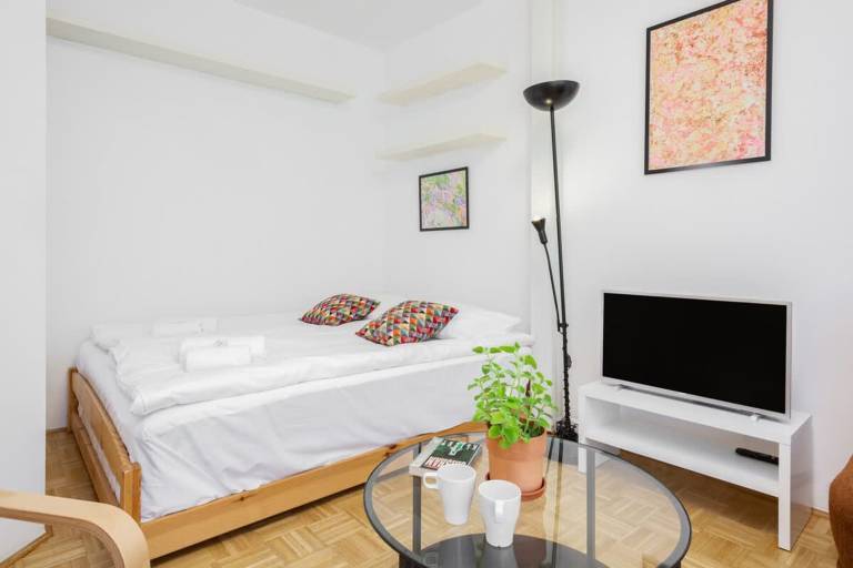 Studio for 4 persons — photo 4