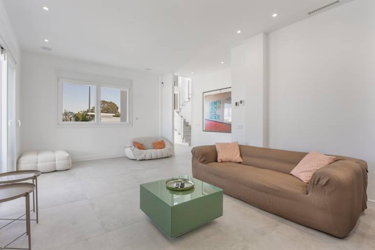 Villa with fast internet, private pool & garden | River view | Pet-friendly — photo 4