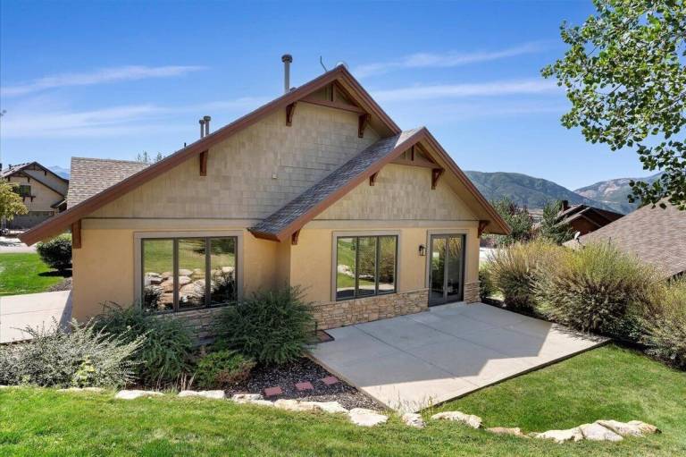 House  Wolf Creek