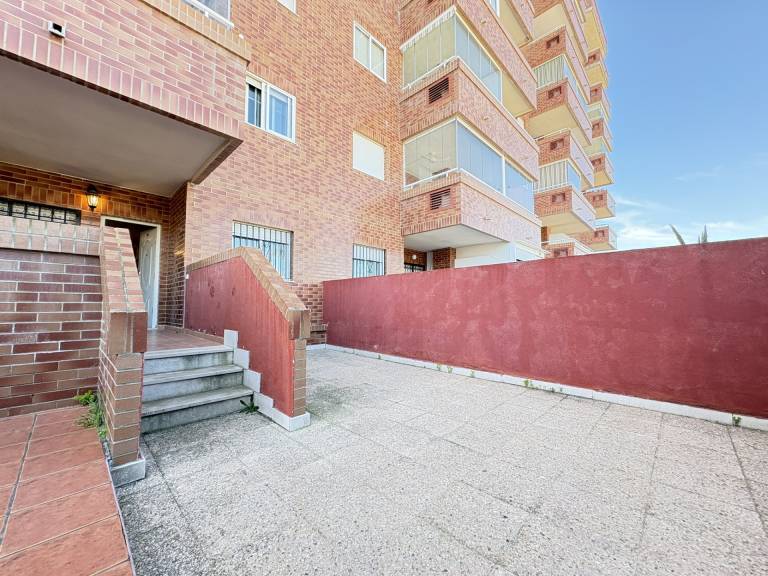 Fully equipped holiday apartment with terrace, pool & garden | Beach nearby | Pet-friendly — photo 4