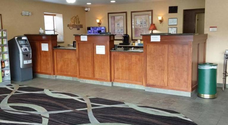 Lavissh inn and Suites