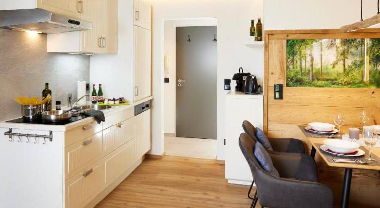 Apartment with patio & garden | Pets allowed — photo 4