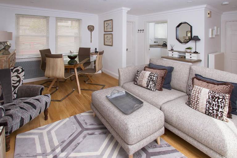 2 Bed in Bath oc bhr50