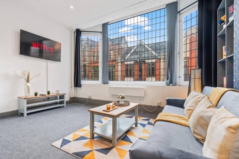 Stylish City Centre Stay in Leicester Market St