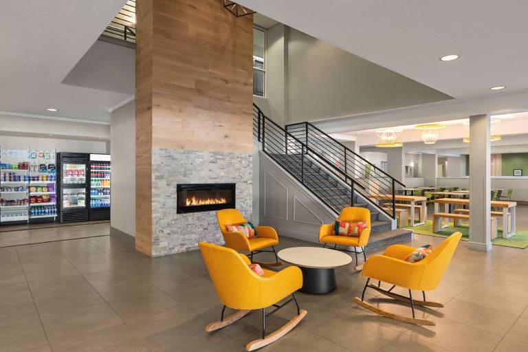 Spark by Hilton Orlando Universal Blvd — photo 3