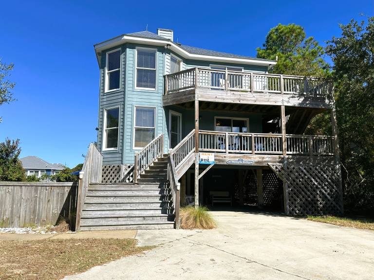 D112-Magnificent Oceanside home with 4 BDRs 2.5 BAs private pool and hot tub. in Duck, NC