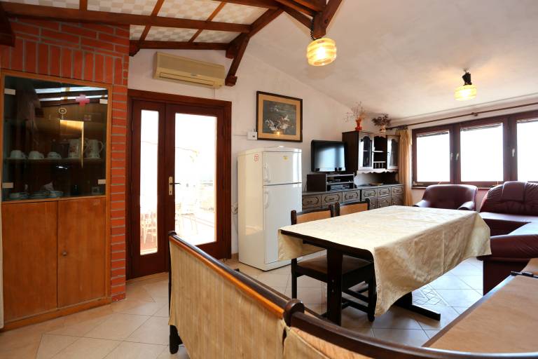 Three bedroom apartment with terrace and sea view Makarska (A-9506-a) — photo 5