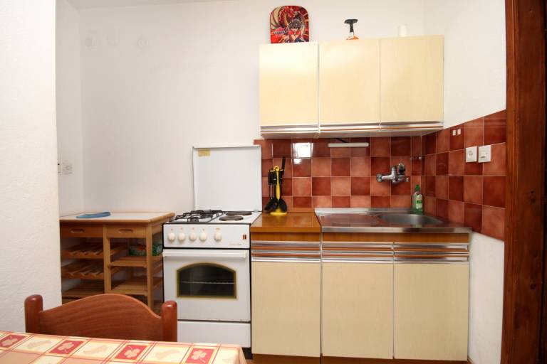Two bedroom apartment near beach Mudri Dolac, Hvar (A-118-a) — photo 4