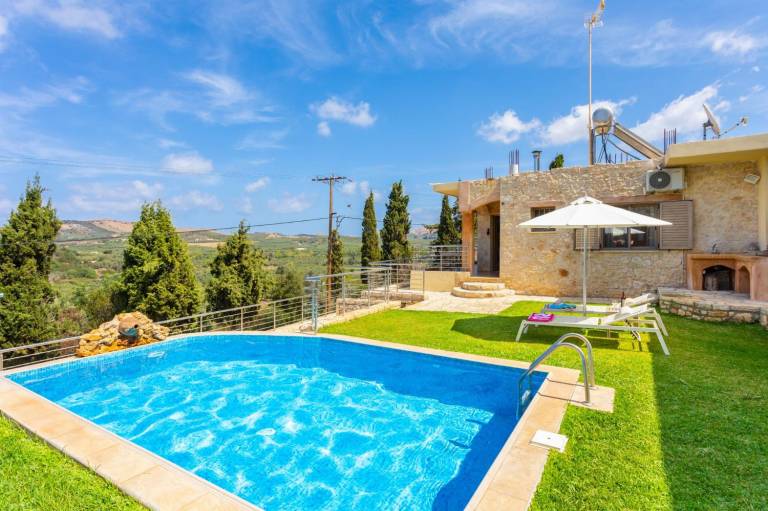 Villa  Roumeli