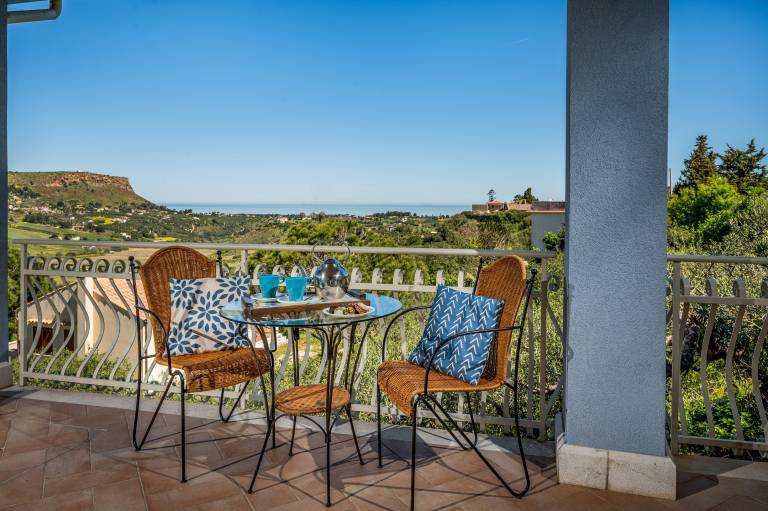 Villa with terrace, grill & private pool | Pets allowed — photo 3