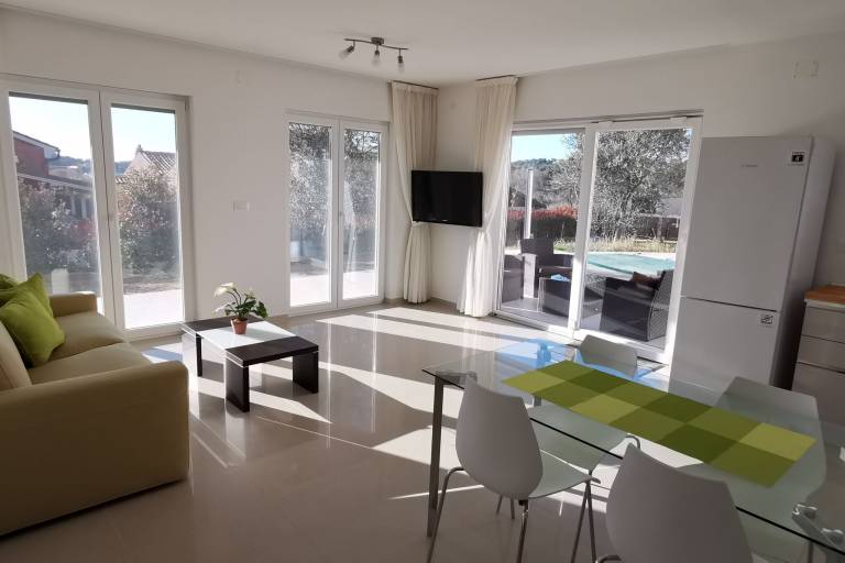 Apartment Banjole