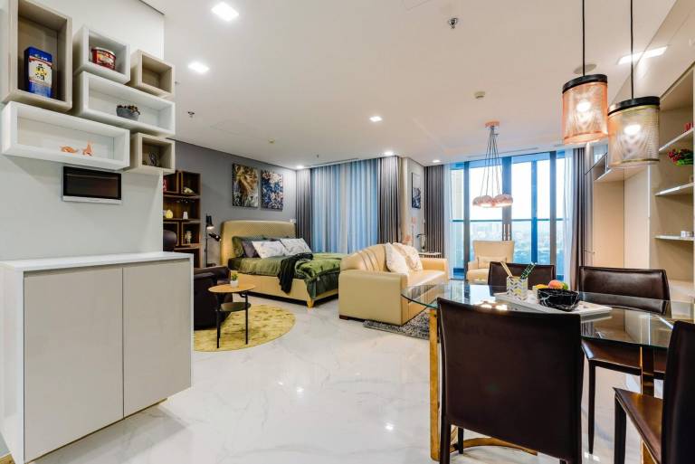 Landmark 81 luxury bedroom — photo 3