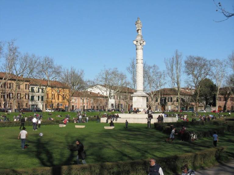 Apartament  Ferrara