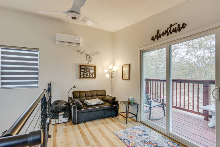 Hike & Explore: 60-Acre Outdoor Retreat in Tyler! — photo 3