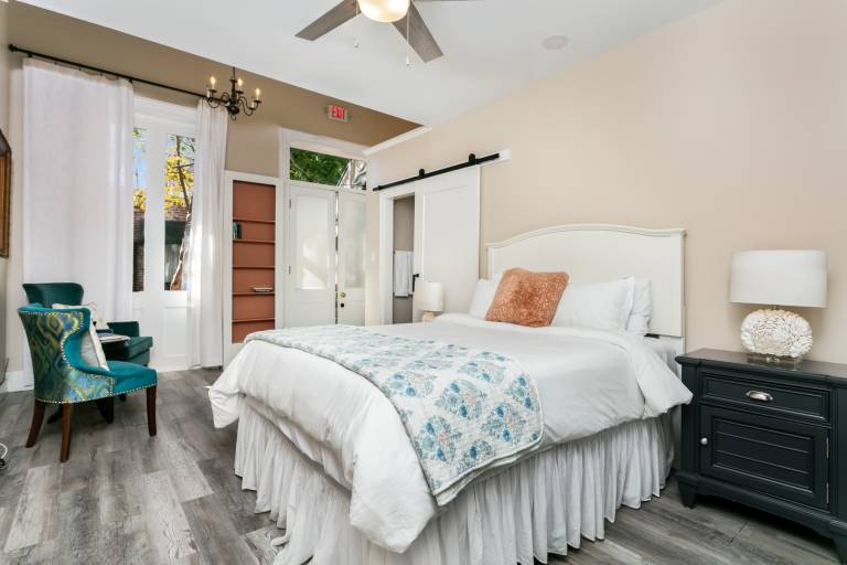 Child-friendly condo | Pets allowed — photo 3