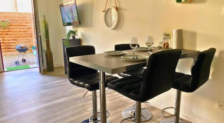 Apartment with barbecue & terrace — photo 3