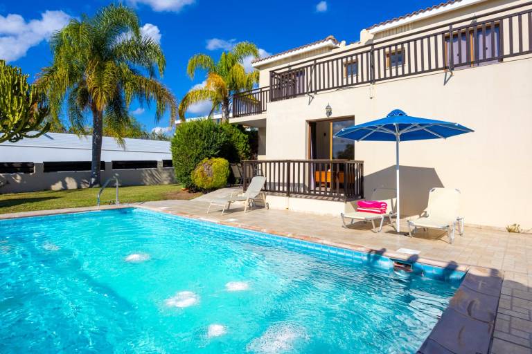 Willa  Coral Bay