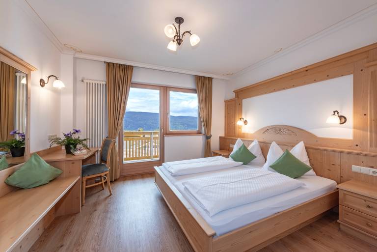 'Residence Diana Apartment 201' with Mountain View, Balcony & Wi-Fi — photo 5