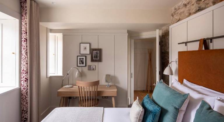 Children-friendly serviced apartment with garden | Close to Holyrood Palace | Suitable for remote work | Pets allowed — photo 4