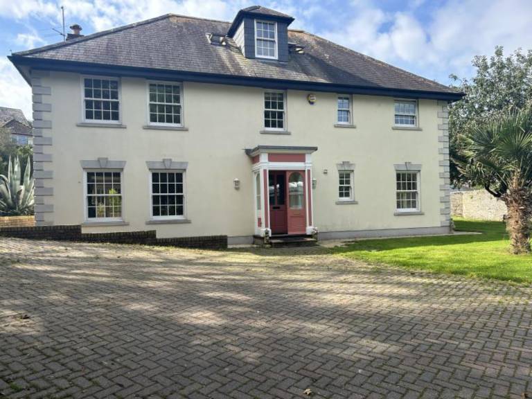 Cottage  Millbrook