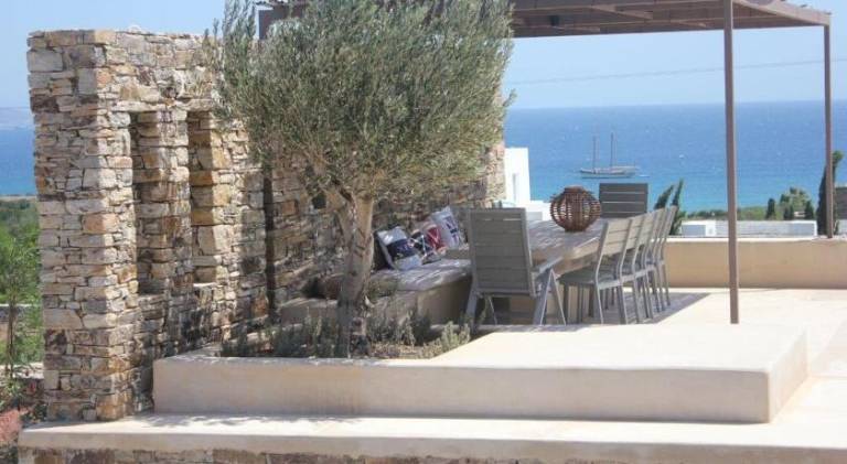 Villa | Beach nearby | Pets allowed in Paros